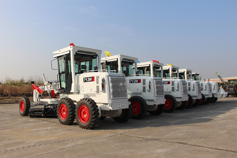 平地机出口批量发交